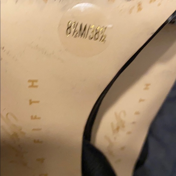 Heels - Picture 5 of 5